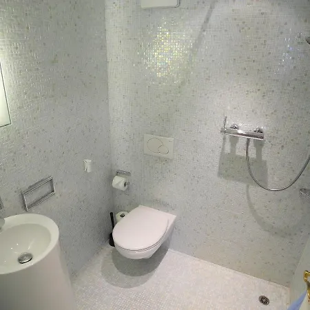 Porto Ronco App 8500
